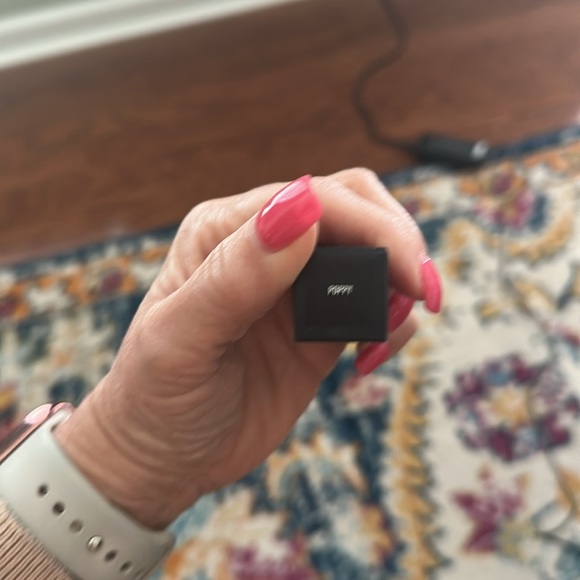 Make up by Mario moisture glow plumping lip color -Poppy - Picture 4 of 4